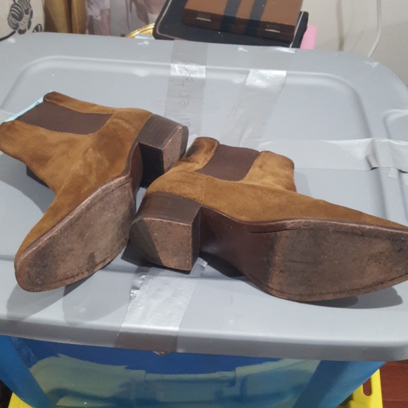 Woman's shoe - Picture 6 of 6